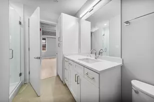 4637 N Ashland Ave, Chicago, IL 60640 - Photo 17