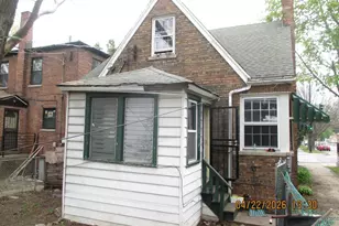 9058 S Jeffery Blvd, Chicago, IL 60617 - Photo 5