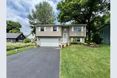 315 Maplewood Drive, Lakemoor, IL 60051 - Photo 1