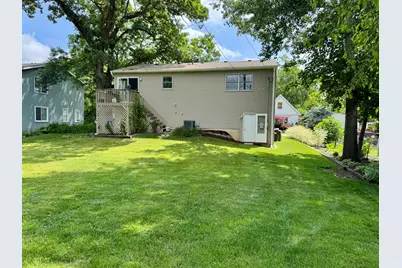 315 Maplewood Drive, Lakemoor, IL 60051 - Photo 35