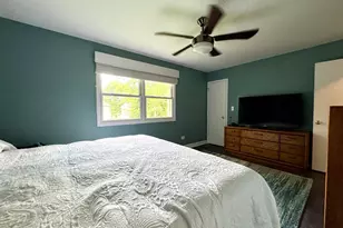 315 Maplewood Dr, Lakemoor, IL 60051 - Photo 17