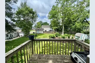315 Maplewood Drive, Lakemoor, IL 60051 - Photo 37
