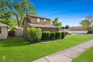 5849 W 90th St, Oak Lawn, IL 60453 - Photo 1