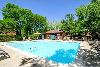 90 Boardwalk Place, Park Ridge, IL 60068 - Photo 23