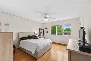 90 Boardwalk Pl, Park Ridge, IL 60068 - Photo 11