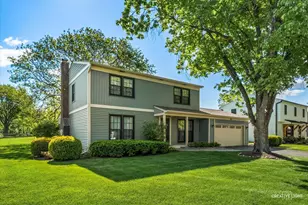 1651 Casa Solana Dr, Wheaton, IL 60189 - Photo 1