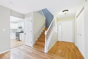 2056 Yellow Daisy Ct, Naperville, IL 60563 - Photo 3
