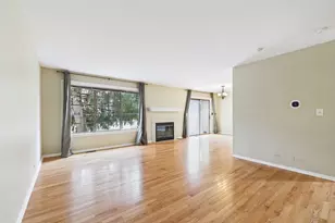 2056 Yellow Daisy Ct, Naperville, IL 60563 - Photo 5