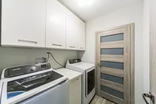 2125 W Erie St, Chicago, IL 60612 - Photo 37