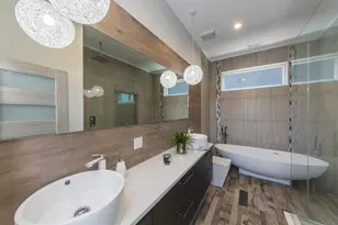 2125 W Erie St, Chicago, IL 60612 - Photo 23