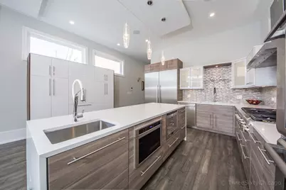 2125 W Erie Street, Chicago, IL 60612 - Photo 9