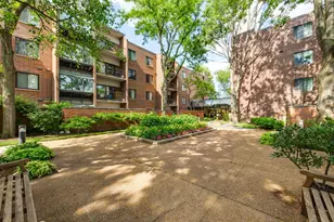 2200 Bouterse St, Park Ridge, IL 60068 - Photo 25