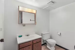 1512 Elm Ave, Round Lake Beach, IL 60073 - Photo 29