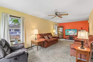 1512 Elm Ave, Round Lake Beach, IL 60073 - Photo 5