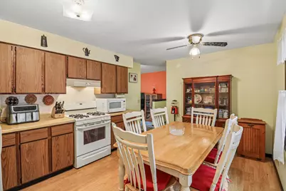 1512 Elm Avenue, Round Lake Beach, IL 60073 - Photo 7