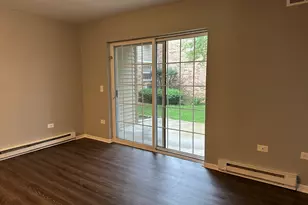 1545 W Crystal Rock Ct, Round Lake Beach, IL 60073 - Photo 11