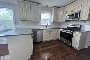 12211 S Lafayette Ave, Chicago, IL 60628 - Photo 9