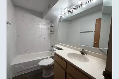 1800 Huntington Boulevard #206, Hoffman Estates, IL 60169 - Photo 13
