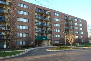1800 Huntington Blvd, Hoffman Estates, IL 60169 - Photo 1