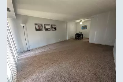 1800 Huntington Boulevard #206, Hoffman Estates, IL 60169 - Photo 9
