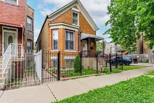 1140 N Ridgeway Ave, Chicago, IL 60651 - Photo 1