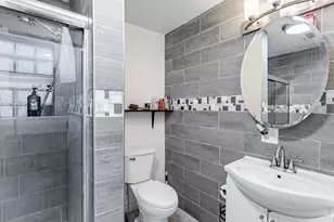 1140 N Ridgeway Ave, Chicago, IL 60651 - Photo 7