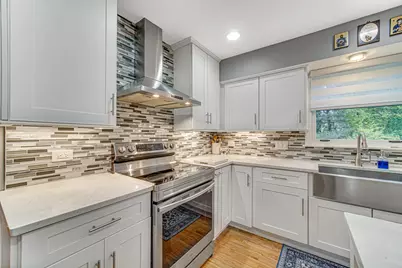3818 Russett Lane, Northbrook, IL 60062 - Photo 3