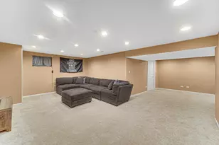 3818 Russett Ln, Northbrook, IL 60062 - Photo 21