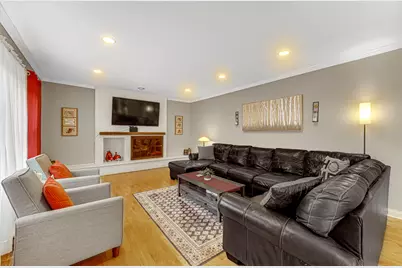 3818 Russett Lane, Northbrook, IL 60062 - Photo 7