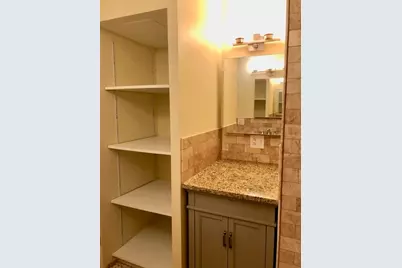 530 W Barry Avenue #4H, Chicago, IL 60657 - Photo 5