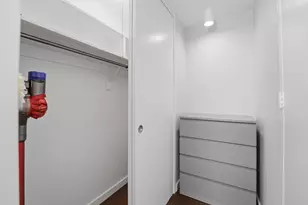 2626 N Lakeview Ave, Chicago, IL 60614 - Photo 13