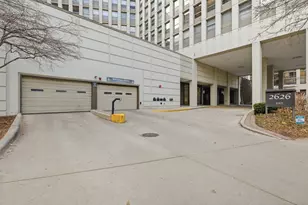 2626 N Lakeview Ave, Chicago, IL 60614 - Photo 23