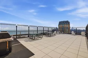 2626 N Lakeview Ave, Chicago, IL 60614 - Photo 19