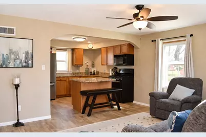 1410 Bennett Drive, Rock Falls, IL 61071 - Photo 7