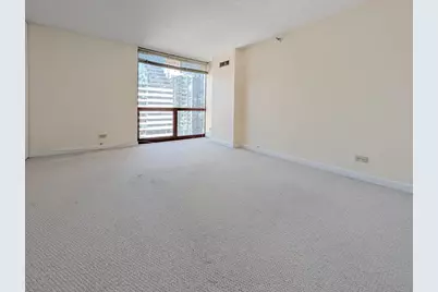 200 N Dearborn Street #2102, Chicago, IL 60601 - Photo 13