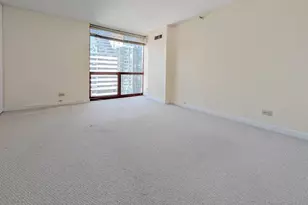 200 N Dearborn St, Chicago, IL 60601 - Photo 13