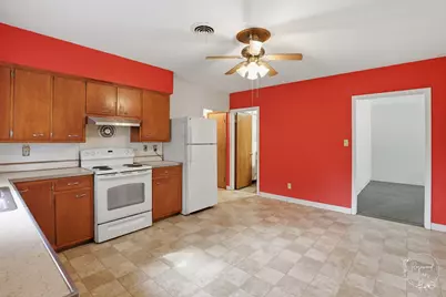 409 Main Street, Crescent City, IL 60928 - Photo 7