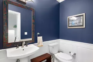 320 Camelot Ln, Libertyville, IL 60048 - Photo 21