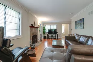 1741 Beverly Pl, Highland Park, IL 60035 - Photo 9