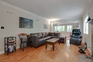 1741 Beverly Pl, Highland Park, IL 60035 - Photo 7