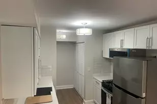 1694 Farragut Ct, Wheaton, IL 60189 - Photo 3