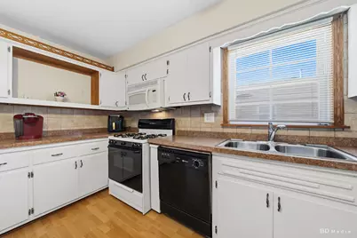 11017 McVicker Avenue, Chicago Ridge, IL 60415 - Photo 7