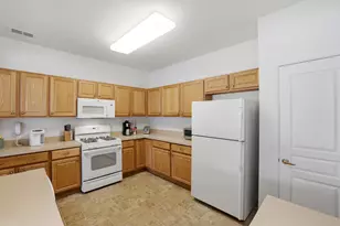 13372 Longmeadow Dr, Huntley, IL 60142 - Photo 11