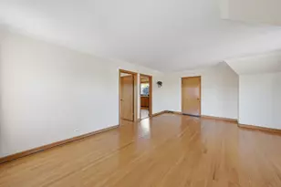 7058 S Fairfield Ave, Chicago, IL 60629 - Photo 5