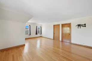 7058 S Fairfield Ave, Chicago, IL 60629 - Photo 3