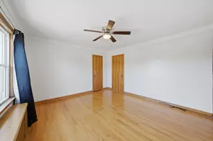 7058 S Fairfield Ave, Chicago, IL 60629 - Photo 17