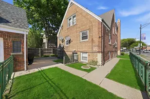 7058 S Fairfield Ave, Chicago, IL 60629 - Photo 23