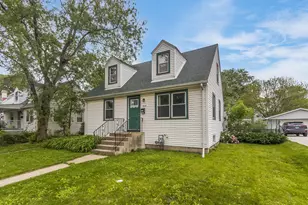 17639 Roy St, Lansing, IL 60438 - Photo 3