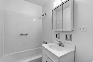 2620 N Windsor Dr, Arlington Heights, IL 60004 - Photo 11