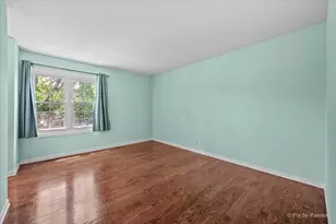 858 Shorewood Dr, Bartlett, IL 60103 - Photo 11